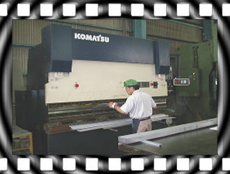 �u���[�L�v���X�i�R�}�c�j